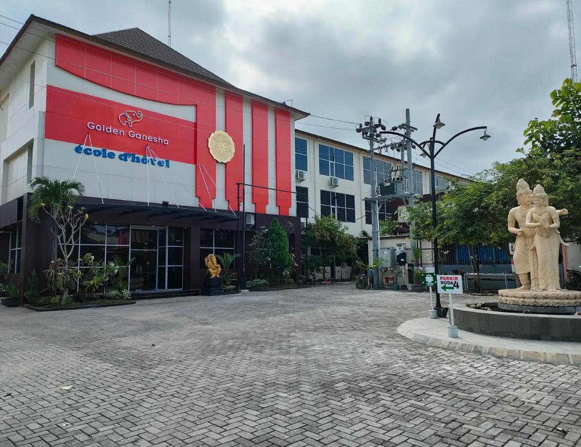 Golden Ganesha Hotel Yogyakarta By Ecommerceloka Gondowulung ภายนอก รูปภาพ