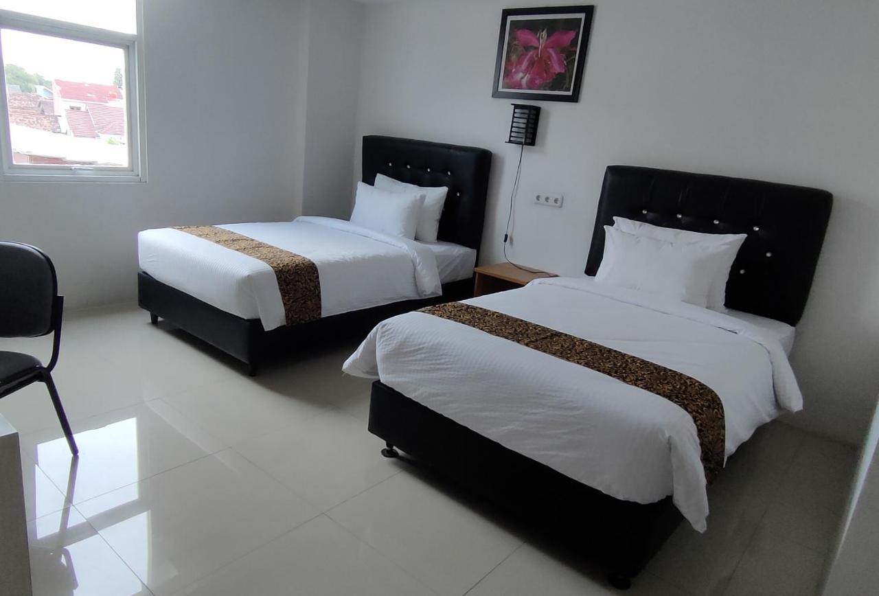 Golden Ganesha Hotel Yogyakarta By Ecommerceloka Gondowulung ภายนอก รูปภาพ